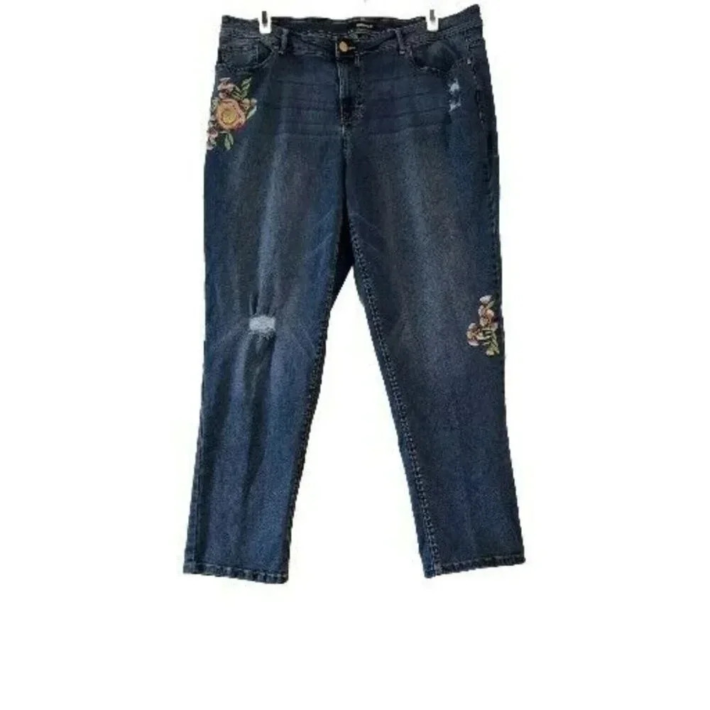 VINTAGE Jordache Straight LegHigh Waisted HI-RISE 22W EMBROIDERED Jeans Tapered